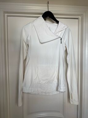 Jofit White Performance Pullover